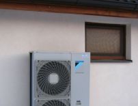 EQUINOX Tepelné čerpadlo vzduch voda Daikin Altherma HT 11kW vysokoteplotné rodinný dom Dobrá Niva 2